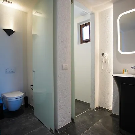 Hotel Avalon Boutique & 3*