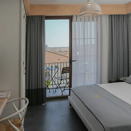 Avalon Boutique & 3*