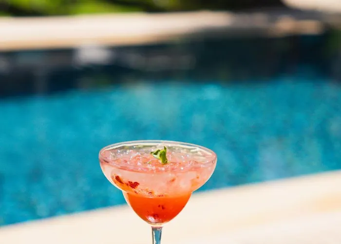 Hotel Avalon Boutique & 3*