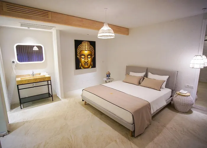 Avalon Boutique & Hotel 3*