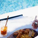 Avalon Boutique & Hotel 3*
