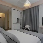 Hotel Avalon Boutique & 3*