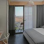 Avalon Boutique & 3*