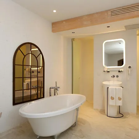 Avalon Boutique & Alaçatı