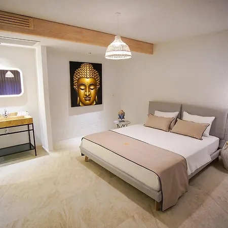 Avalon Boutique & Отель 3*