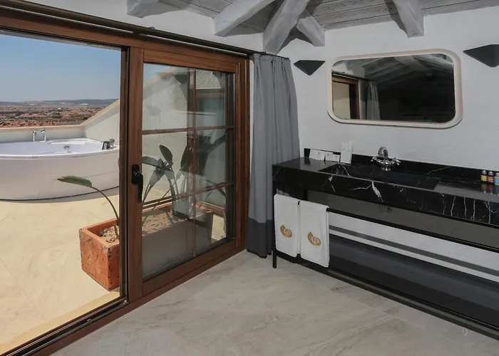 Отель Avalon Boutique &